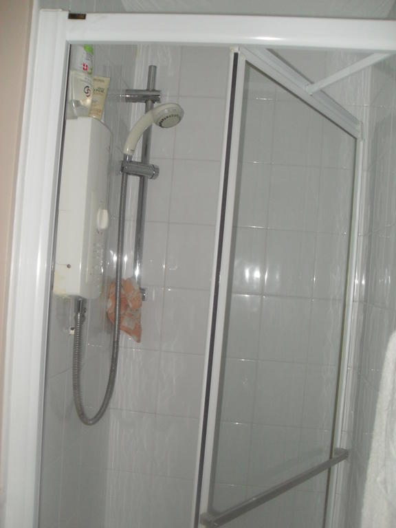 Albany Guest House Bath Rum bild